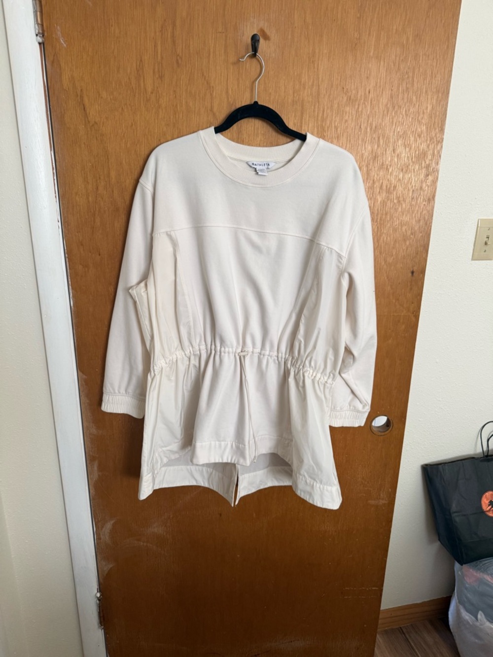Athleta Cream Drawstring Waist Pullover Sweatshirt